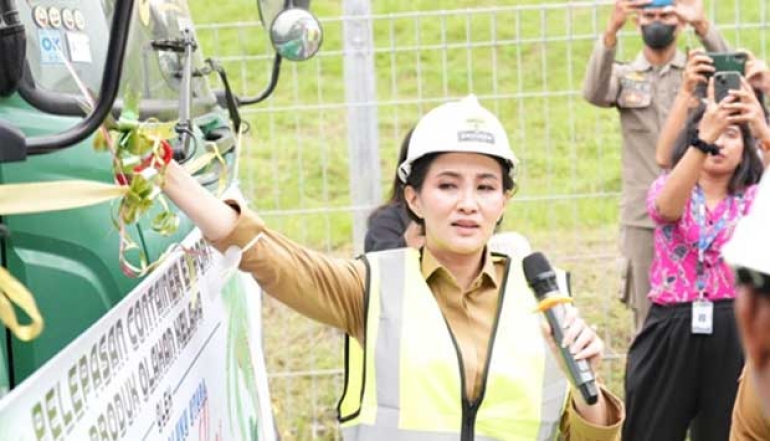 First Coconut Water Export from North Halmahera to Sweden