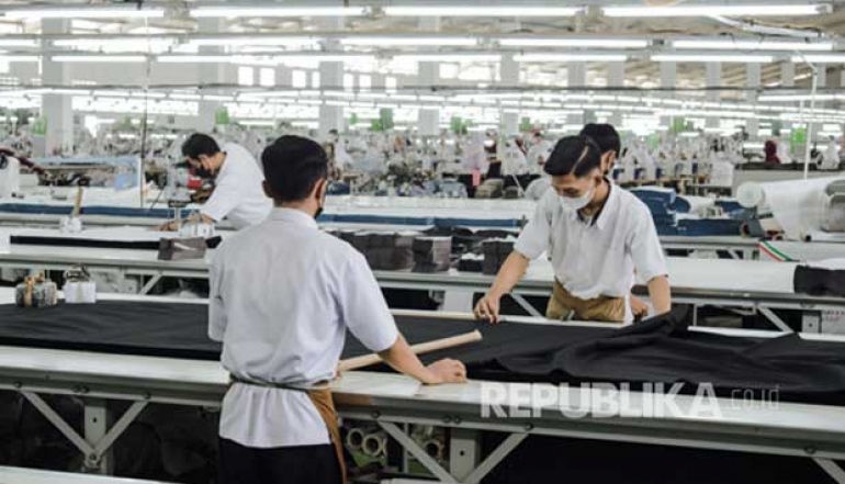Probolinggo Company Exports Uniforms Worth IDR 3.3 Billion