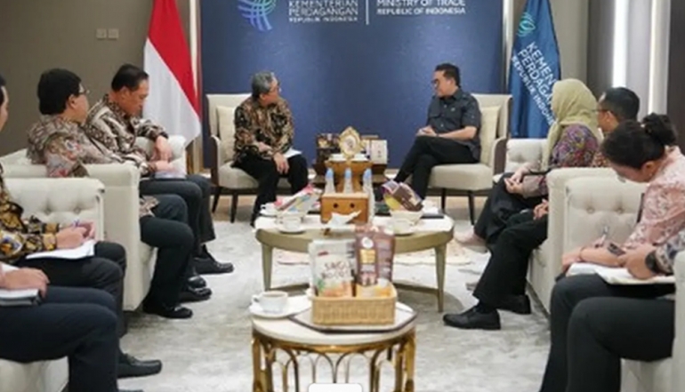 Trade Minister Urges Automotive Industry to Leverage Trade Agreements to Boost Exports