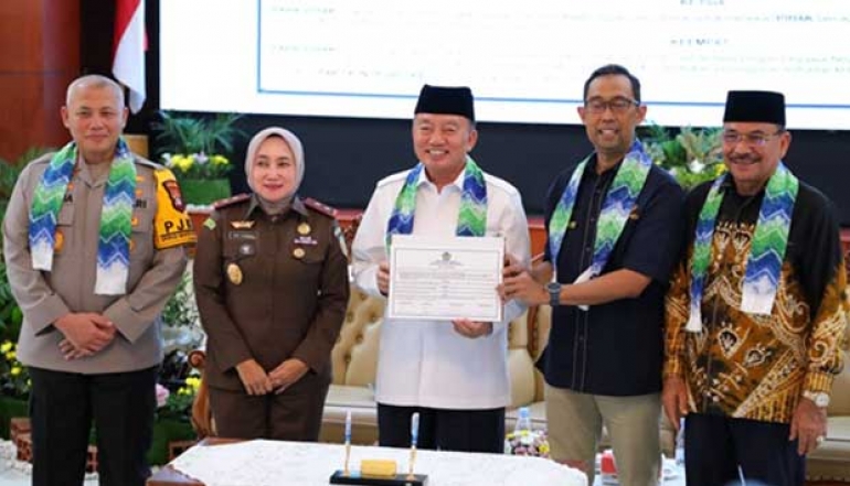 Economy Grows by 5.23 Percent, Kalsel DJPb Regional Office Presents 2024 Fiscal Performance Report