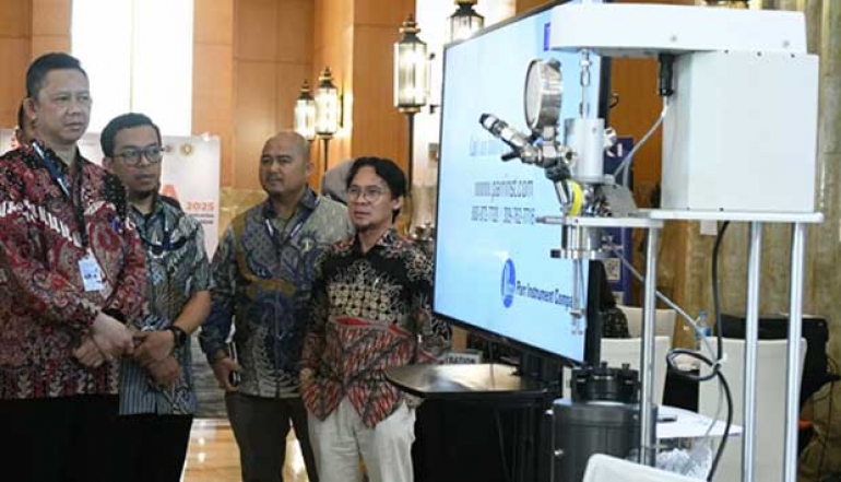 Green Manufacturing: Integrating Renewable Energy and Technology for Sustainable Future