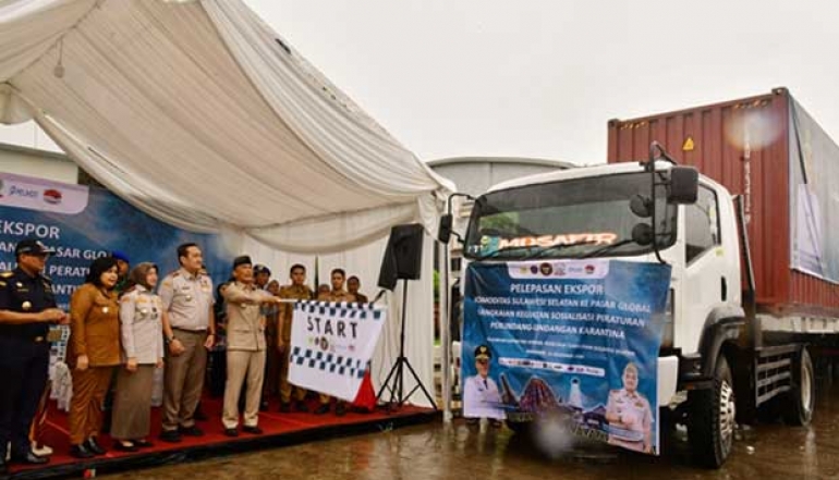 The Deputy Governor, Prof. Zudan, Launches the Export of 36 Superior Commodities Worth Nearly IDR 1 Trillion to 29 Countries