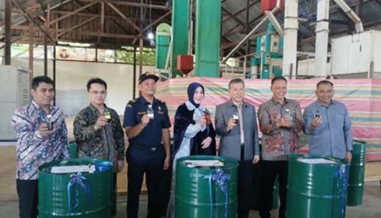 ARC USK Banda Aceh Exports One Ton of Patchouli Oil to France