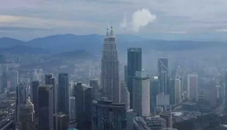 Malaysia-Indonesia Trade Strengthened Through E-Commerce Collaboration