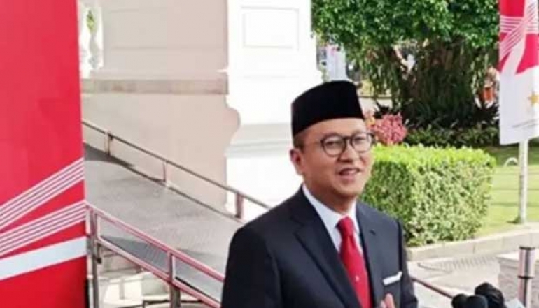 Minister Rosan Explores Green Energy and Downstream Investment Opportunities in Singapore